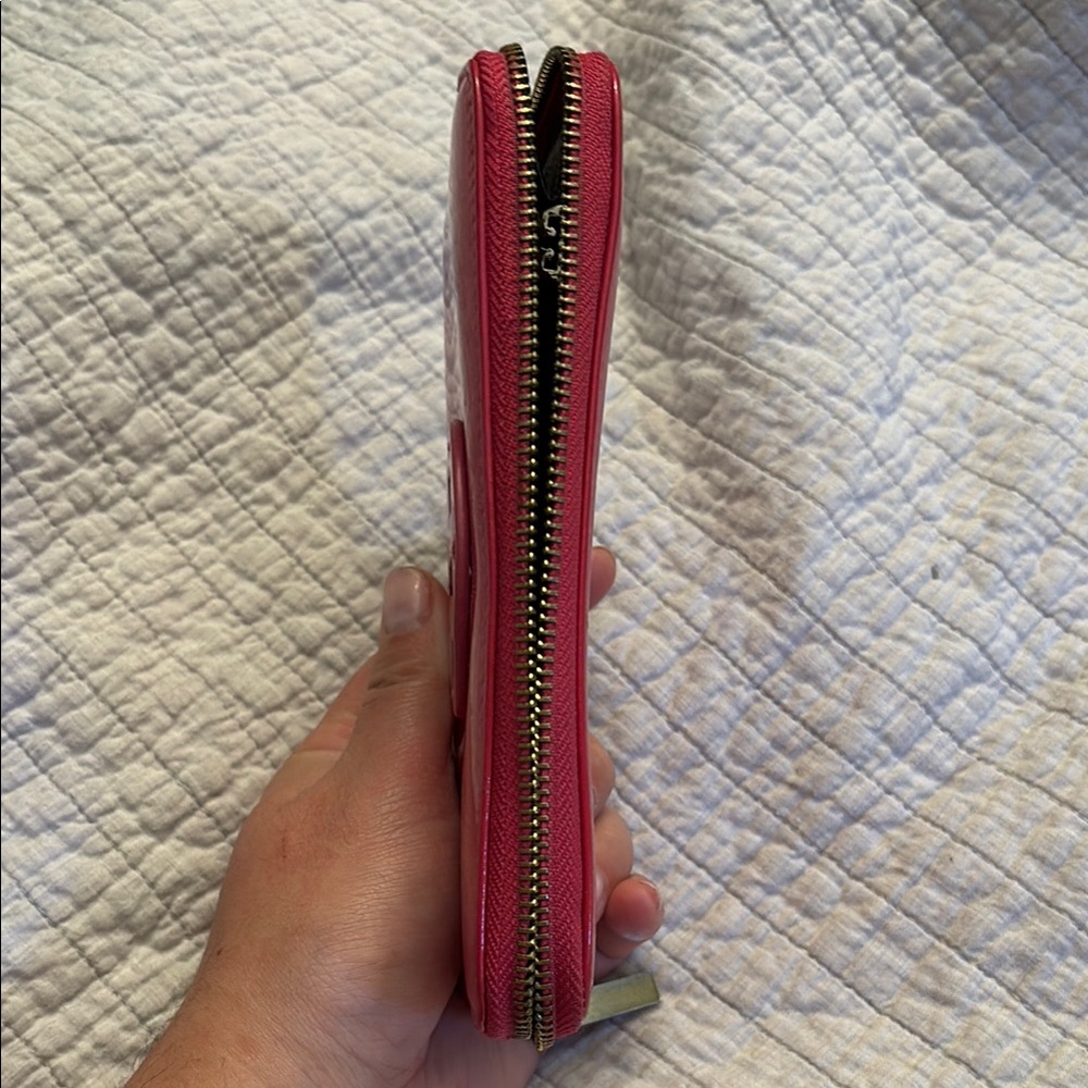 Tory Burch Fuchsia magenta Patent Leather Zip continental Wallet as Is - Picture 7 of 16